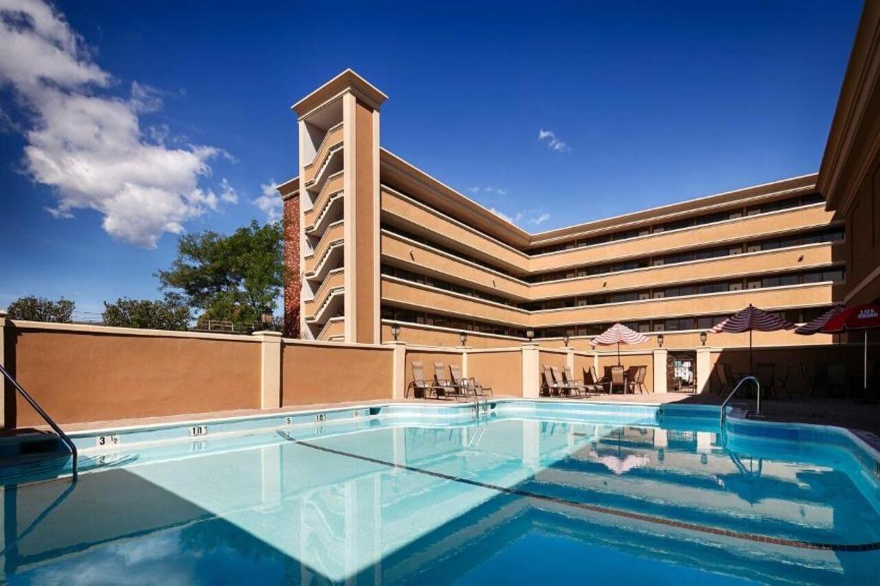 Best Western Mill River Manor Rockville Centre Exterior foto
